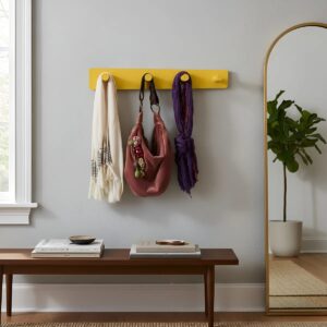 Cabideiro de Parede Porta Bolsas Toalhas Mochilas Pinos Amarelo Laca